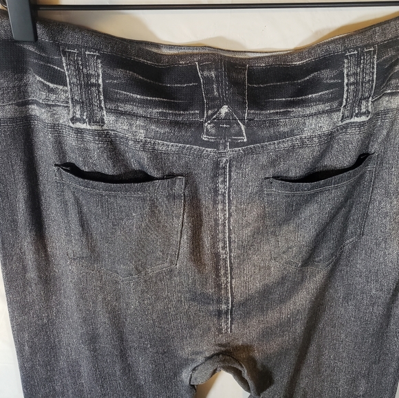 These legging stretch pants look like real jeans. They are comfy and realistic. - Picture 4 of 7